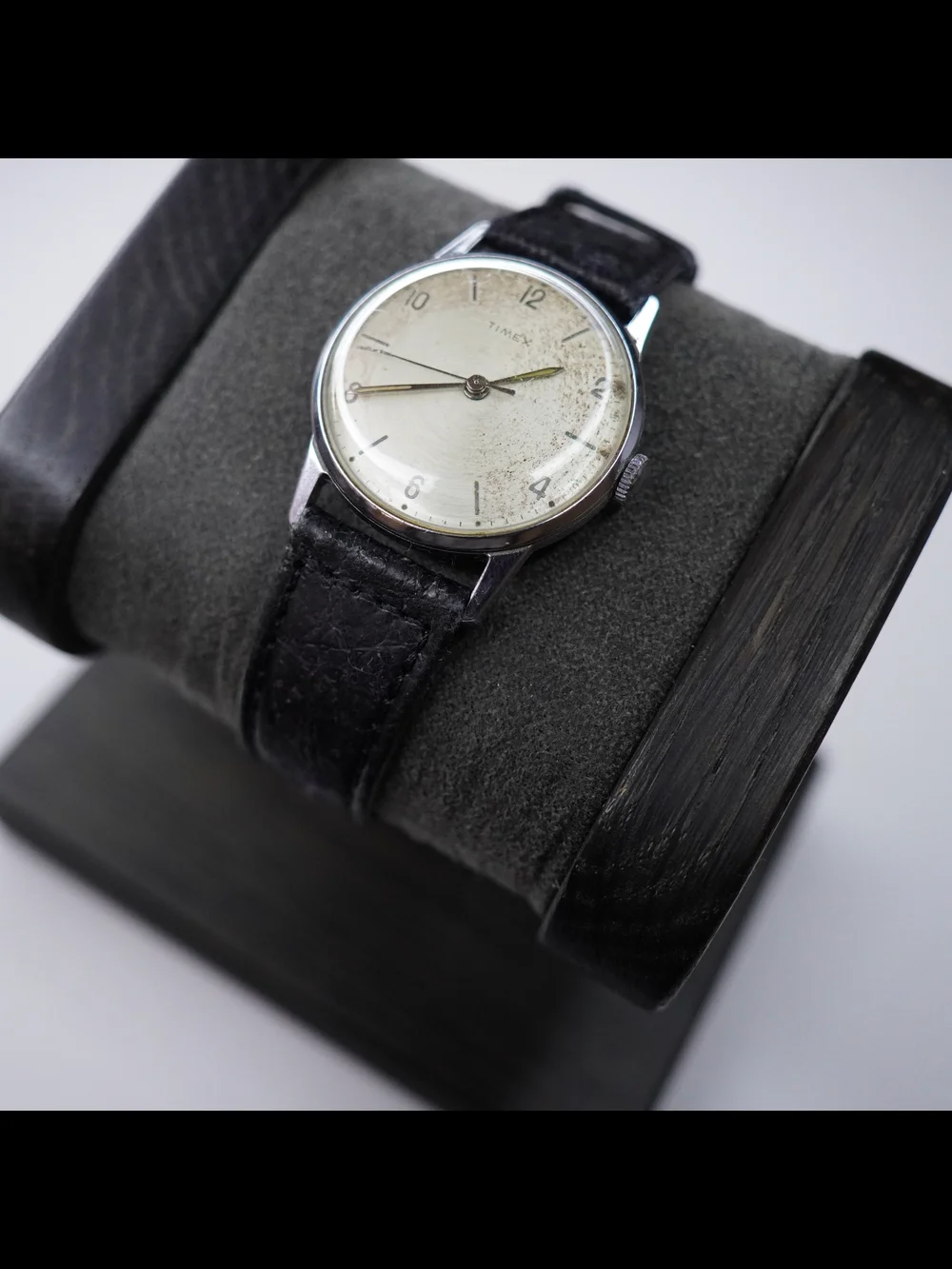 Vintage 1962 Timex Mercury 1037 2262 Mechanical Wind Mens Watch Patina Dial Runs
